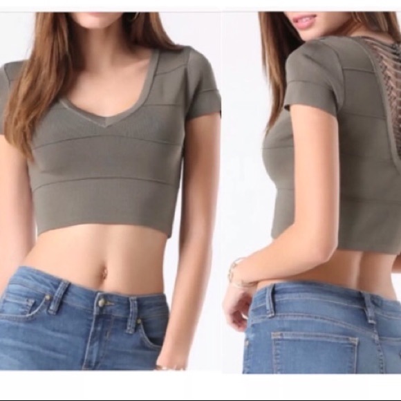 🆕 Green Bandage Crop Top - Picture 1 of 6